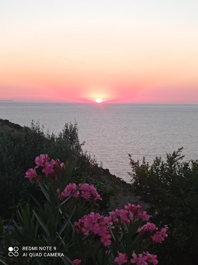 Amar Seaside Apartment Ksamil Luaran gambar